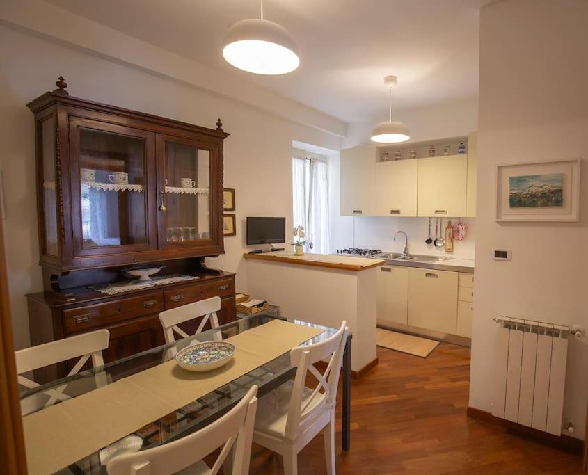 Dimora Al Colosseo, 2 Bedrooms Roma Exterior foto